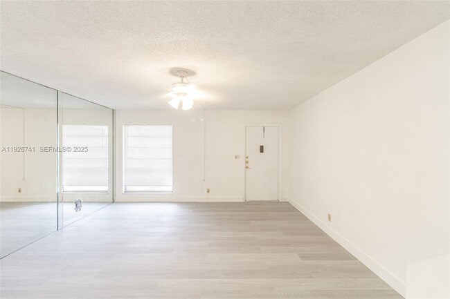 Foto del edificio - 5209 SW 40th Ave