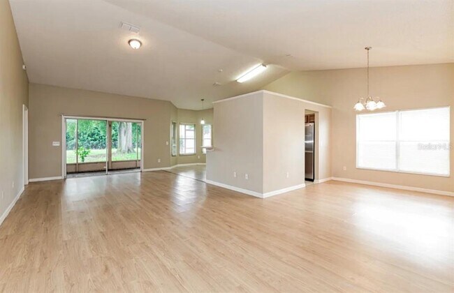 Foto del edificio - 12535 Newfield Dr