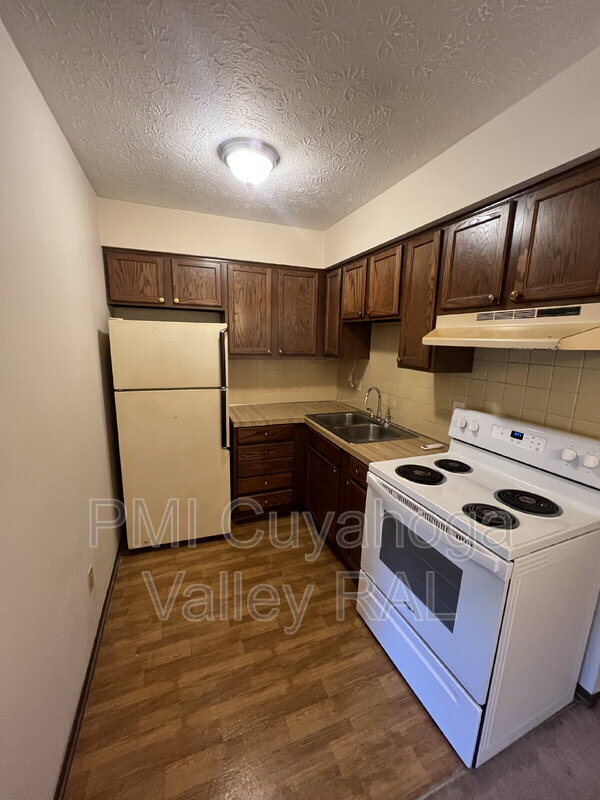 Foto del edificio - 1757 S Arlington St