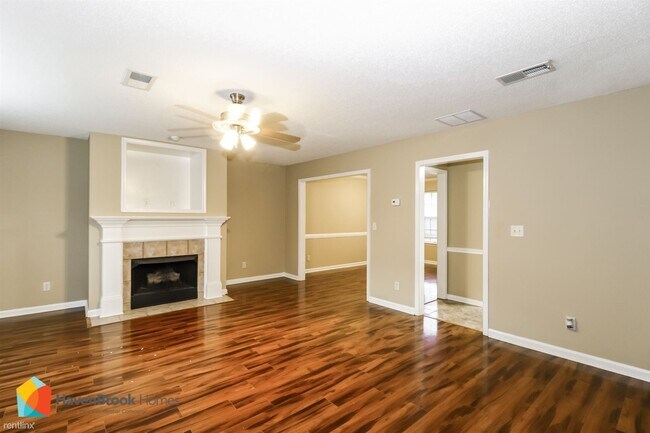 Foto del edificio - 4 br, 2.5 bath House - 5394 Milton Ridge Dr