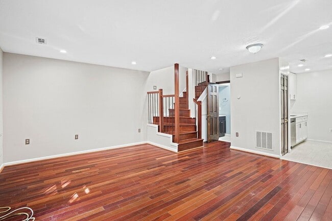 Photo - 1111 Harvard St NW House