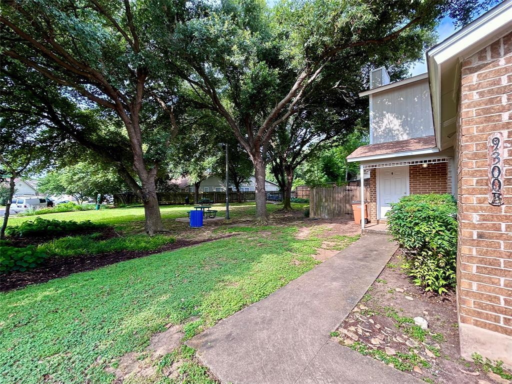 Primary Photo - 9300 Kempler Dr