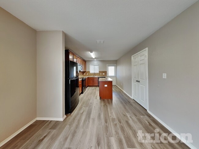 Building Photo - 10911 Bosal Trail