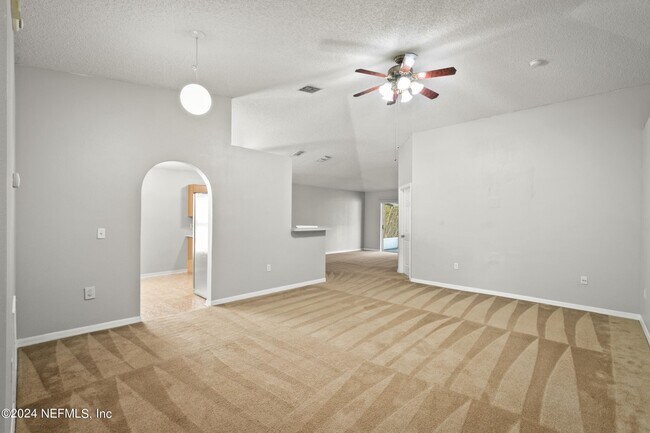 Foto del edificio - 2622 Sunrise Ridge Ln