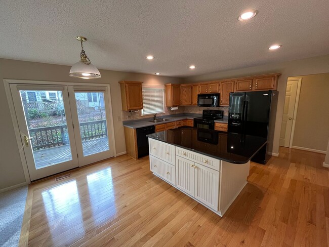 Building Photo - Exceptionally Located 3BD, 2.5BA Cary Home...