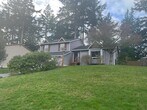 Foto principal - Lovely 3 Bedroom Home with Spacious Den! P...