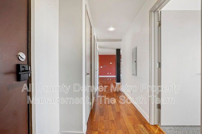 Building Photo - 2999 Lawrence St