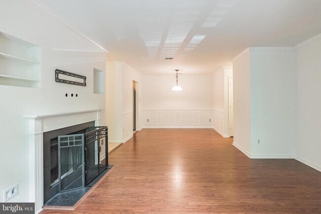 Foto del edificio - 2811 Lee Oaks Ct