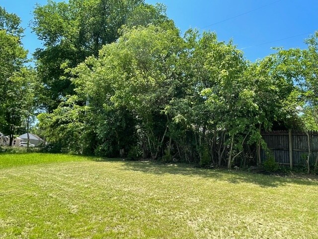 Building Photo - 318 Halcyon Rd