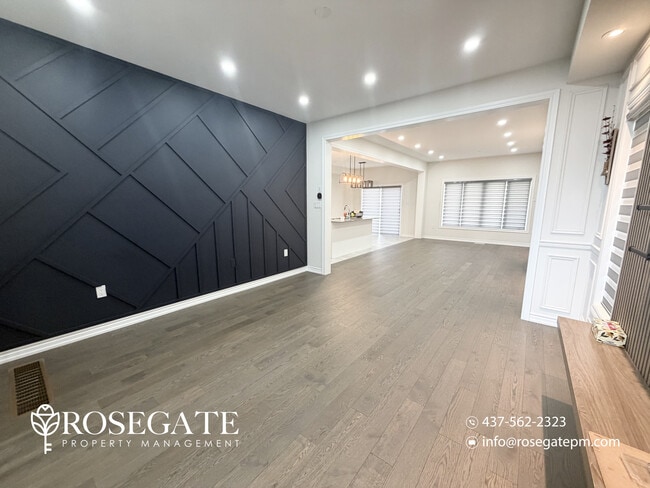 Building Photo - Spacious 4-Bedroom + Den Upper-Level Apartment with Garage & Backyard in Brampton