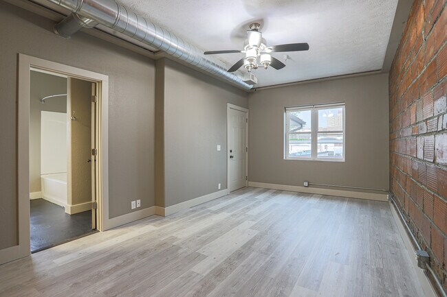 View of entry - 611 S 19th St