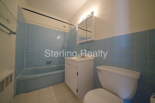 Building Photo - 3040 74th St