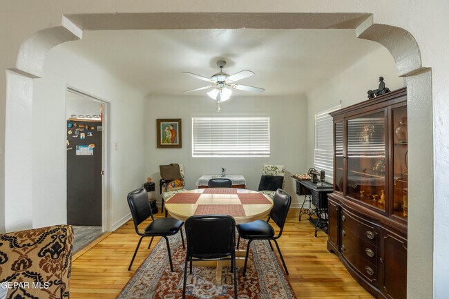 Foto del edificio - 4505 Pershing Dr