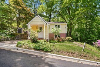 Building Photo - 925 Sligo Creek Pkwy