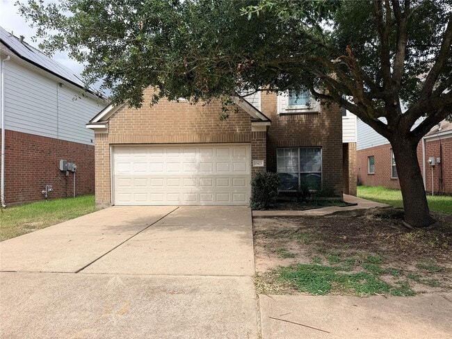 Building Photo - 15423 Fir Woods Ln