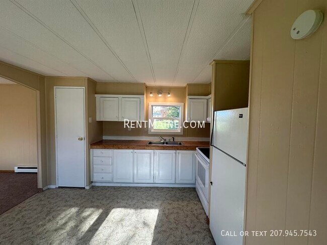 Building Photo - 329 Corinth Rd