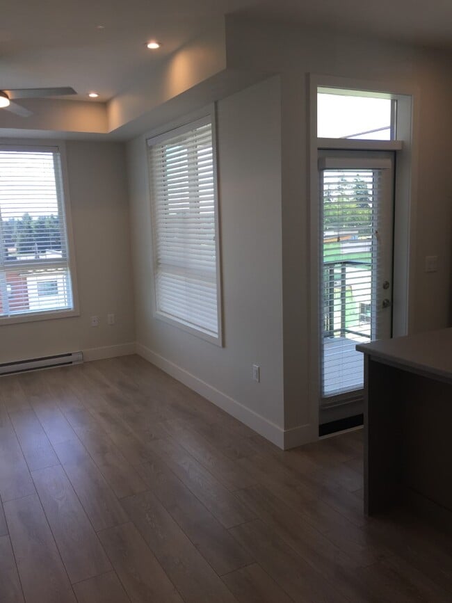 Building Photo - 1516-1516 McCallum Rd