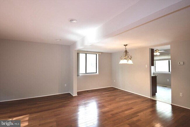 Foto del edificio - 7106 Winter Rose Path