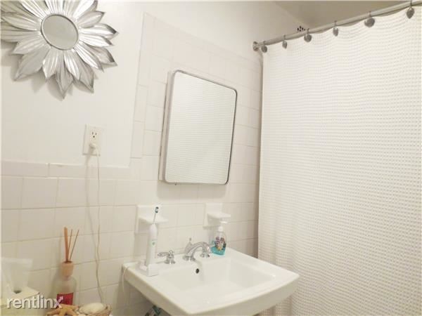 Building Photo - 1 br, 1 bath Apartment - 417 E 78th St