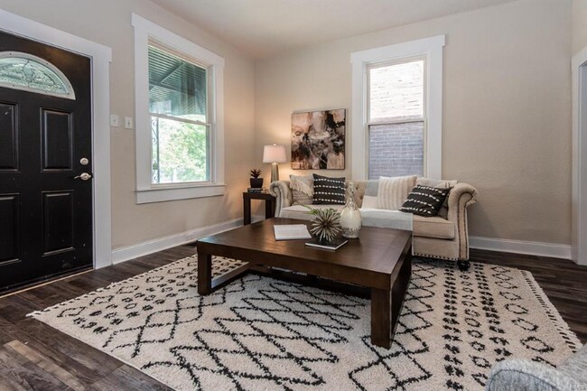 Foto del edificio - 4248 Walsh St