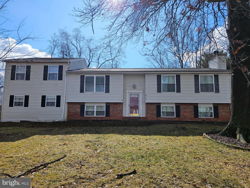 Foto principal - 911 Birch St NE