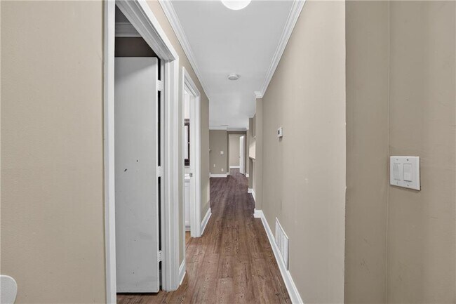 Foto del edificio - 123 Warm Springs Cir
