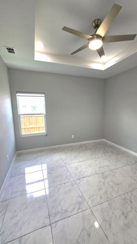 Foto del edificio - 919 N Blair Ave