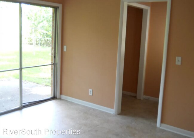 Building Photo - 3 br, 1 bath House - 1825 Howe Ave