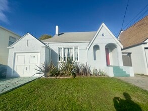 Building Photo - 443 40th St