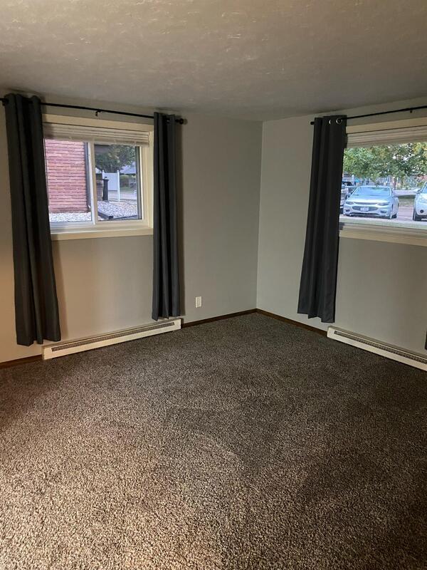 Primary Photo - 231 N 1st St