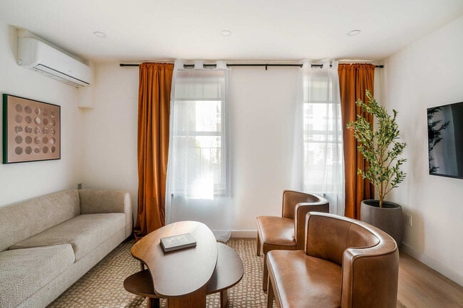 Foto del edificio - 335 E 22nd St