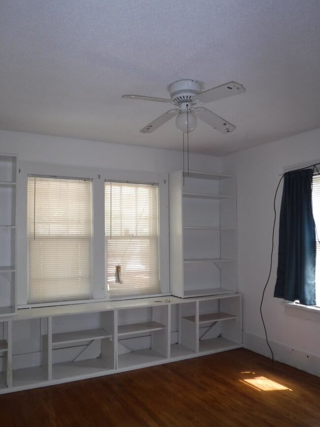 Building Photo - 3008 Miller Ave