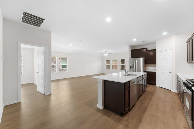 Building Photo - 1332 Pierce Ln