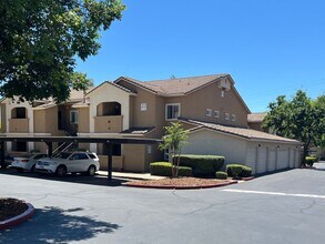 Building Photo - 501 Gibson Dr