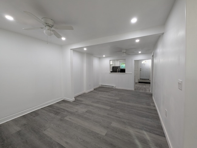 Building Photo - 1260 5th Ave