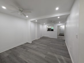 Building Photo - 1260 5th Ave