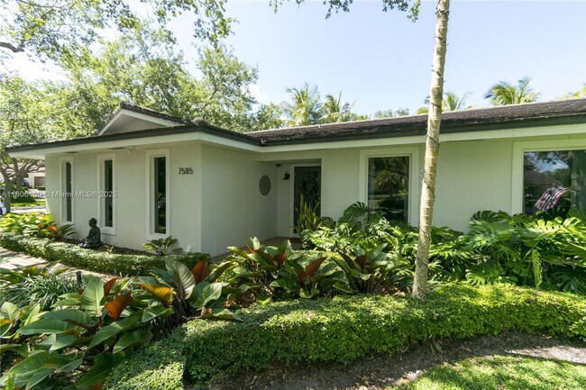 Building Photo - 7585 SW 163rd St