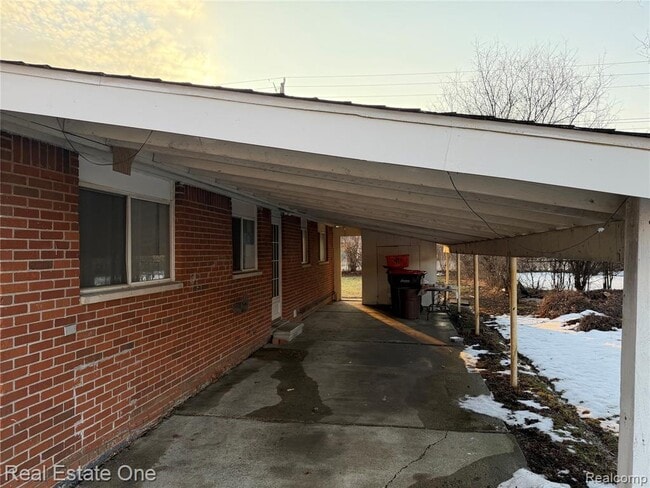 Building Photo - 29449 Everett St