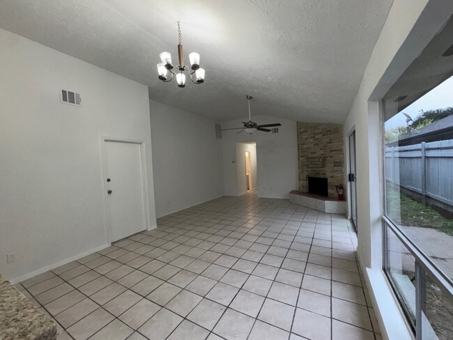 Building Photo - 10044 Woodico Dr