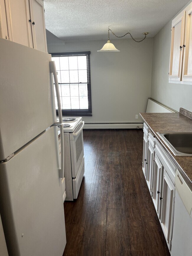 Building Photo - 825 Old Settlers Trail