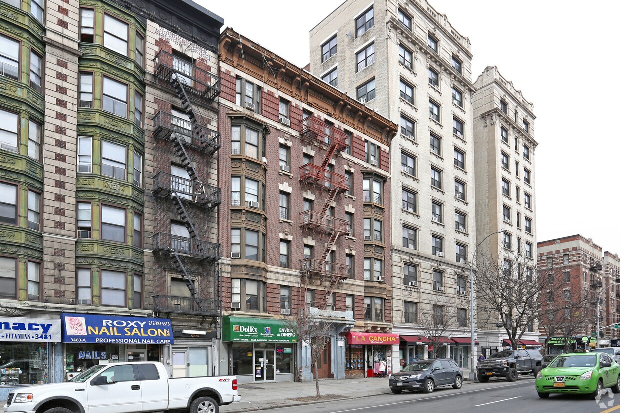 Building Photo - 3485 Broadway