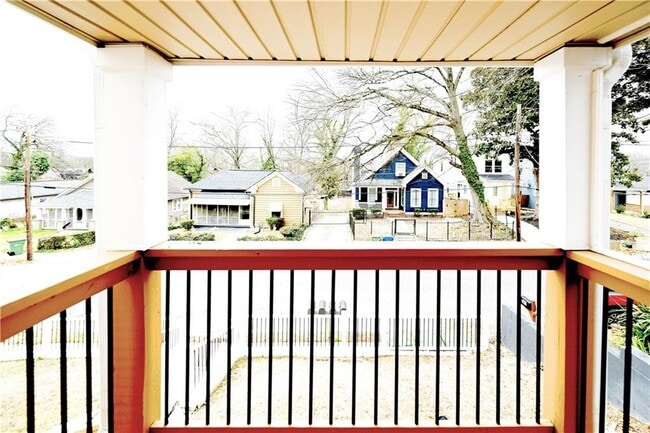 Building Photo - 539 Paines Ave NW