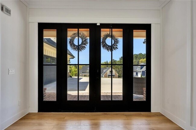 Building Photo - 247 Terrace View Dr