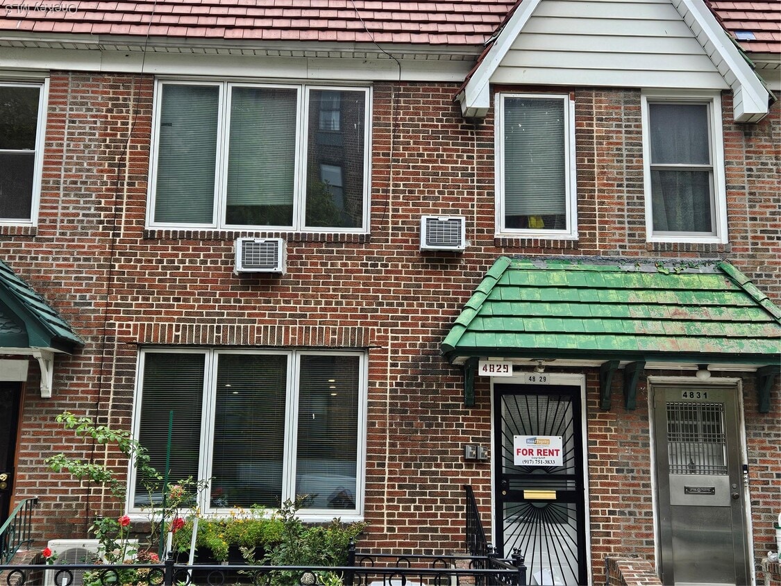 Primary Photo - 48-29 40th St