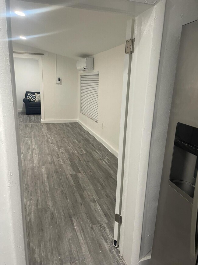 Foto del edificio - 7225 NW 5th St