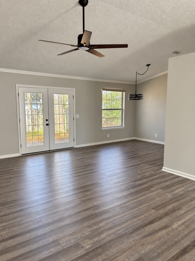 Building Photo - 103 Chandler Way
