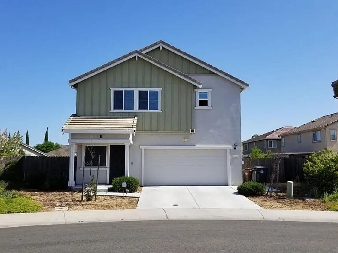 Half month Off! Nice home with a huge back yard - Half month Off!  Nice home with a huge back yard