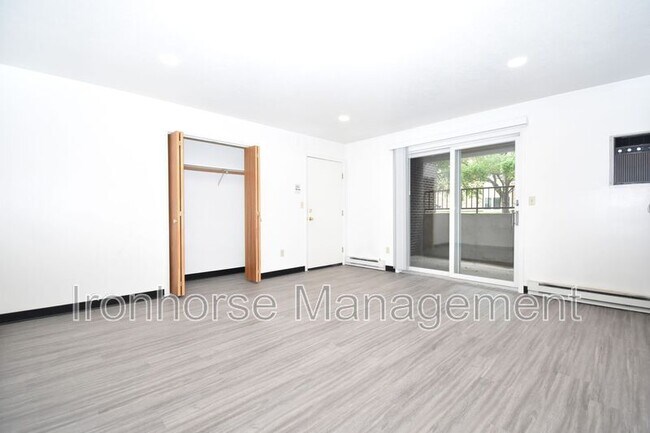 Foto del edificio - 813 W Villard St