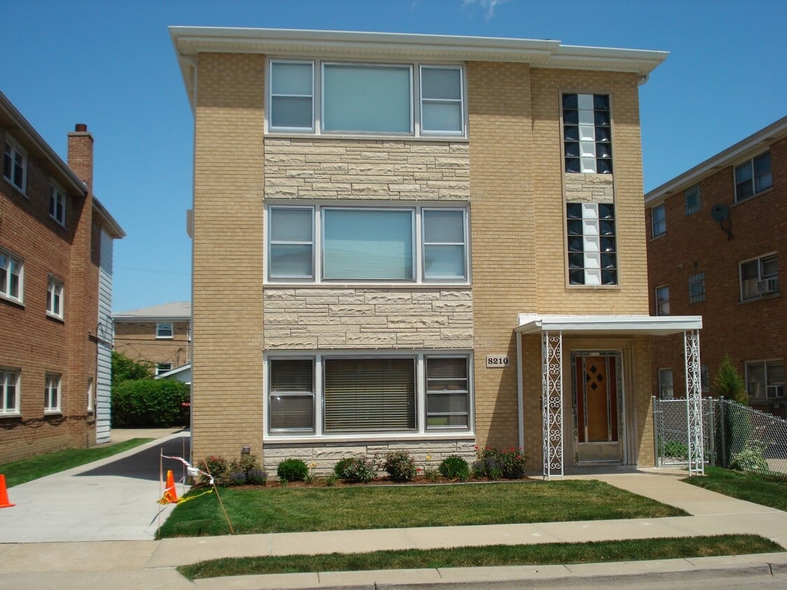 Primary Photo - 8210 Enger Ln