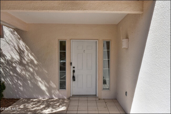 Building Photo - 6123 La Posta Dr